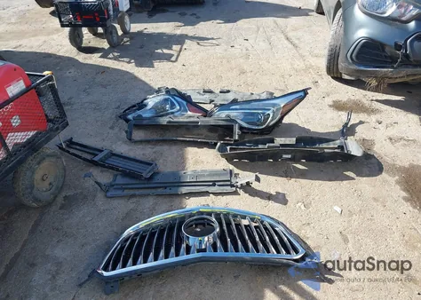 2018 Buick Envision Essence from USA, damaged, VIN LRBFX1SA4JD018107